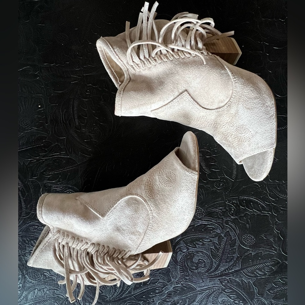 Matisse Western Booties - 8.5 😍